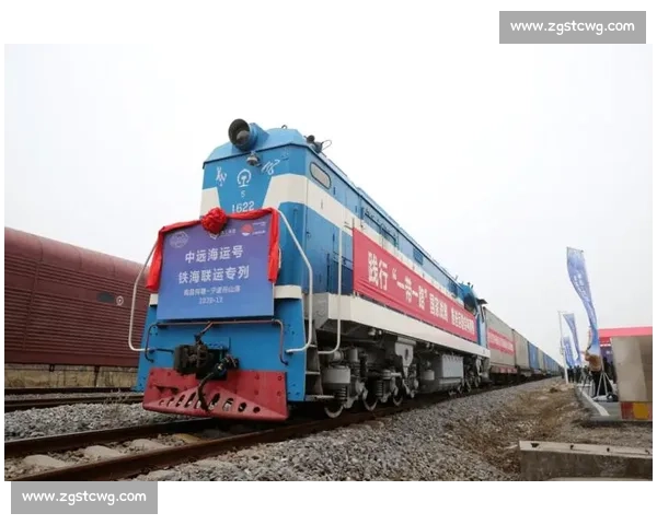 洪流中的脊梁:担当与温情铸就生命防线